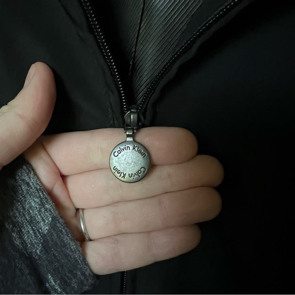 EUC Calvin Klein Sz Sm Rain Jacket w/ Detachable Hood - Picture 4 of 9